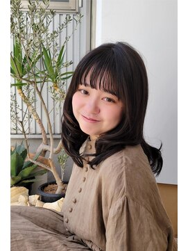 ルナティー(Lunaty) 大人可愛いレイヤーカット