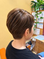 オッジ ヘアー ジャッロ(Oggi Hair giallo)&nbsp;上品で洗練された大人のショートスタイル　10月