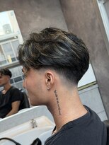 メグロバーバーショップロッポンギ 目黒六(MEGURO BARBER SHOP 6PPONGI)&nbsp;ハイライトメッシュ / Highlight mesh