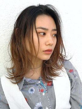 アナ ラーナ(Anna Lanna) 大人ミディアム小顔レイヤースタイル☆【奥村北斗】[表参道]