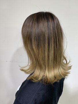 アズール 草加(azule) グラデーション,透明感ベージュ,美肌カラー,韓国ツヤカラー/草加