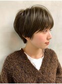 【mee.】ブチ　オリーブアッシュ系ショート　表参道駅3分