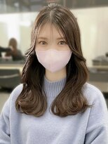大人可愛いレイヤーミディアム くびれヘア 小顔顔まわりカット