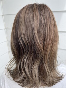 アプシー 三木店(Apsee) ミディアム×ベージュ