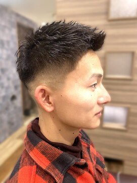 銀座マツナガ 神田店 爽やか束間ショート似合わせハイフェードバーバースタイル