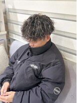 コレロ ヘアー(KORERO hair)&nbsp;10代、20代、30代に大人気、ホワイトハイライトパーマ