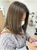 オリーブベージュ/ミディアム/ミディアムボブ