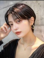 レヴ 草加店(LEV.)&nbsp;美髪 ホワイトブロンド 外ハネボブ ワイドバング