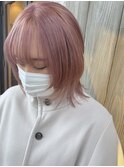ピンクベージュ