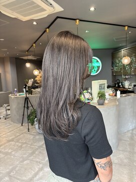 レオクマサク(REOKUMA saku) グレージュカラー