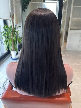 シオ 流山おおたかの森(Sio) 髪質改善ロングレイヤースタイル