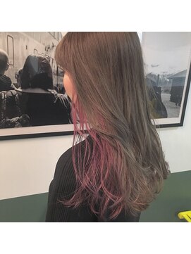 クラン(clan) ピンクアッシュゆるウェーブロング