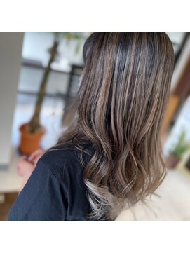 ワンズ 竜王店(ONE'S) ハイライトベージュ