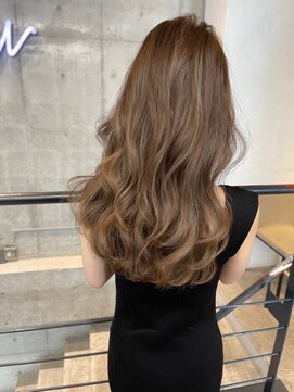 ウェイズ トウキョウ(Ways TOKYO) 明るめベージュ×ゆったりロングレイヤー