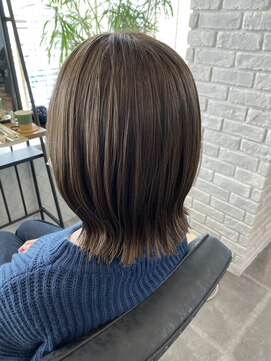 アールフランプラス(arFranc+) ピスタチオグレージュ