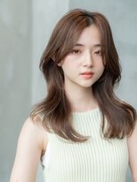 ドットハリス(.Hallis)&nbsp;大人かわいい/小顔/ミディアムレイヤー/20代30代40代