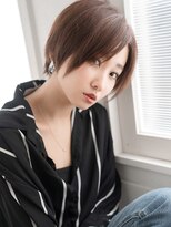 リリーオブザベイス(Lily of the Vase) レイヤー、抜け感、ショートヘア