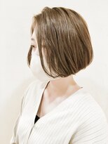 モリオ フロム ロンドン 成増店&nbsp;【morio成増/一戸】大人可愛い前下がりボブ　ヌーディベージュ