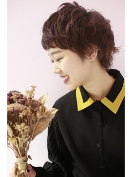 エイチバイシオミエイチ 神戸三宮(H by shiomi H) 【shiomi H】全方位可愛いミギテニドライフラワーショート