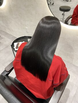 ラフトウキョウ 浜松(RAF TOKYO) 髪質改善トリートメントで内部補修