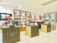 アテナ アヴェダ 広島三越店(ATENA AVEDA)の雰囲気（AVEDAの商品は９０％以上天然由来の成分で作られています。）