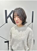 耳掛けショートボブ/襟足束感ショート/アッシュベージュ