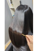 スリーク バイ ロイ 円町本店(sleek by roy)&nbsp;柔らかな質感　髪質改善トリートメントストレート