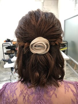 アクロ(ACRO) ハーフアップ