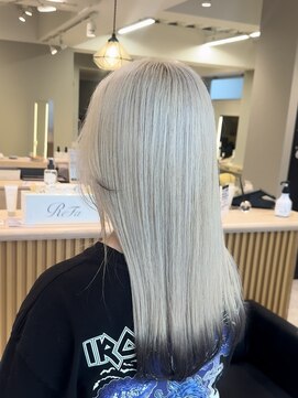 メロウバイケンジ(mellow by KENJE) ブリーチカラー/ダブルカラー/ケアブリーチ