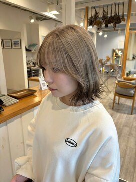 ジジ フィーカ 佐野(Gigi fika) ホワイトミルクティベージュ× ブラウン裾カラー