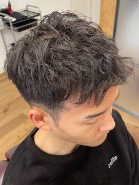 バーバーショップテト(barber shop tete) ピンパーマショートスタイル