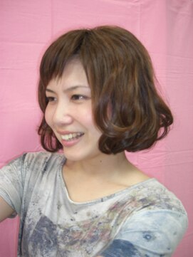 シオム(SIOM) くるりんボブ