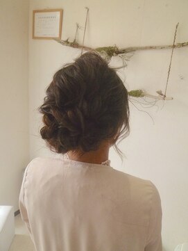 ヘアセットサロンエッジ(Edge) 万能ゆるふわシニヨン