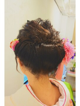 アンプレヴーアジュテ(Impre'vu ajoute) 成人式アレンジ