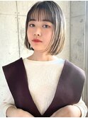 大人かわいい 内巻きボブ オリーブベージュ 前髪 ケアブリーチ