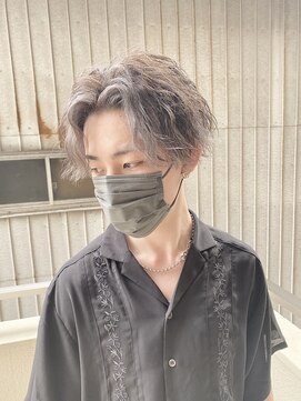 ブレイズ ザ サロン(BLAZE THE SALON) シルバーフェイスフレーミング無造作束感マッシュ【BLAZE 大庭】