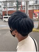 マッシュカット×ブルー系カラー
