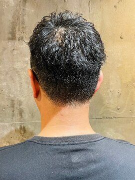 アルフレッド 瑞穂店(alfRed) メンズカット 30代40代 刈り上げアップバング