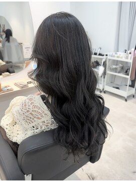 ソソ(soso.) 大人ブラックカラー/ブルー系/ブルー感控えめ