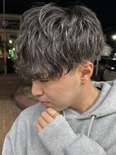 オズ 安積店(OZ) ダブルカラー外ハネボブインナーカラーハイライトケアブリーチ