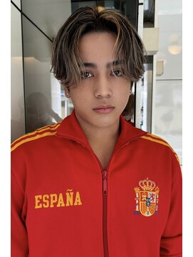 スライバイリアオオサカ(Sly By Ria OSAKA) カルマヘア/メッシュカラー/ハイライト【梅田】【大阪】