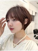 斜めバング、小顔ショート、前髪パーマ