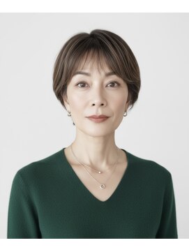 イロ(iro) 似合わせカット+白髪ボカシ+髪質改善