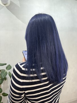 エイト プラット 渋谷2号店(EIGHT plat) ネイビーブルー　ブリーチカラー　10/17