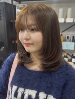 ミツバ(3tuba)&nbsp;セミロング 顔周りカット レイヤーカット ベージュカラー