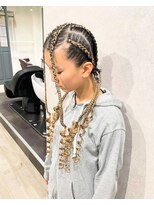 イト(ito) 地毛が短いコーンロウブレイズ特殊エクステ毛先スパイラル