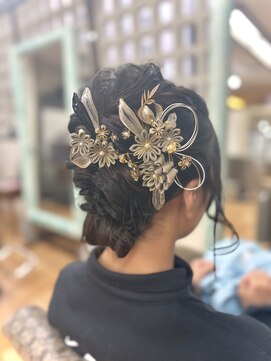 ヘアー デザイナーズ クルー ドルフィン(HAIR DESIGNERS CREW dolphin) シニヨンヘア