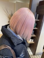 イロ プラス 南田宮店(iro+)&nbsp;ホワイトブロンドピンクブリーチ有りカラーカット