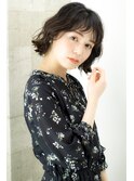 ラフウェーブが甘過ぎない小顔ショート