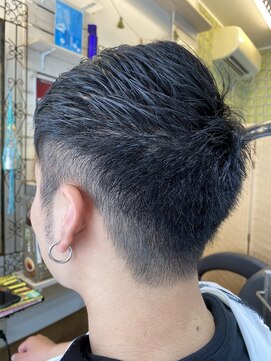 ヘアズシュシュ(hair’s chouchou) ソフトなモヒカン